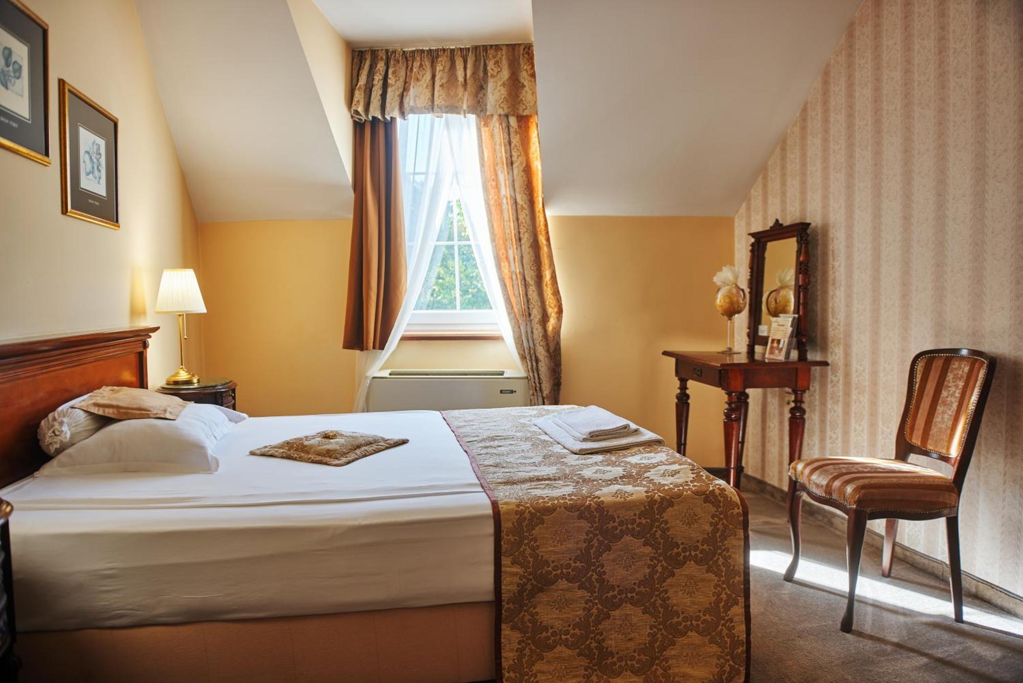 Garni Hotel Andric Sombor Exterior photo