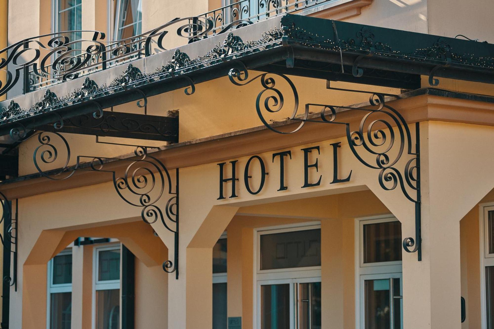 Garni Hotel Andric Sombor Exterior photo